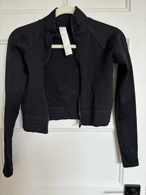 Fabletics Black Cropped Zip-Up Bomber Jacket